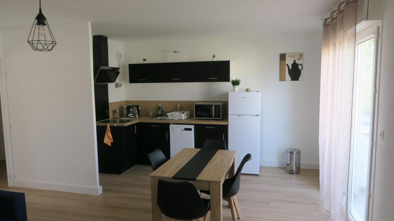 Labastidette Appartement Chaleureux Et Elegant En Residence. מראה חיצוני תמונה